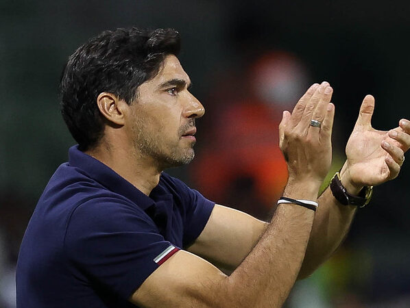 Abel Ferreira analisa empate entre Palmeiras e Corinthians