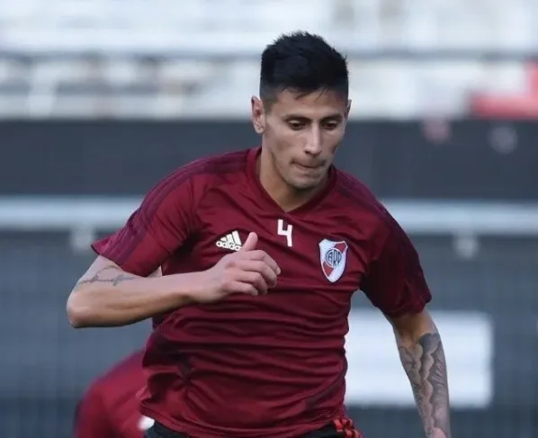 Corinthians se aproxima da contratação de lateral argentino Fabrizio Angileri