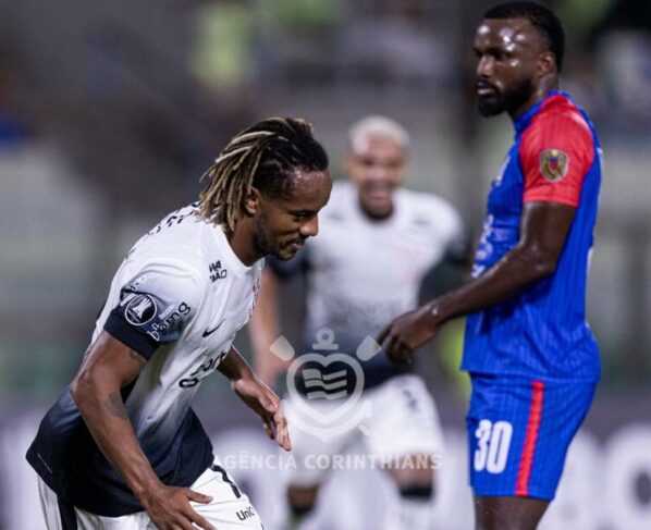 Corinthians vacila com gol contra e estreia com empate na Libertadores 2025