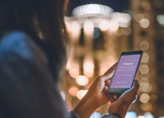Famosos usam 'close friends' como estratégia de marketing
