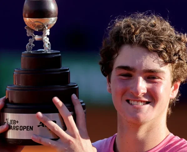 João Fonseca vence torneio ATP e é parabenizado por Neymar