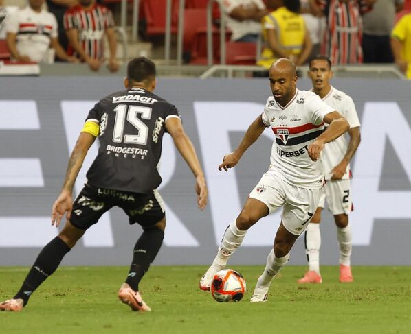 São Paulo empata com a Inter de Limeira mesmo com um jogador a mais