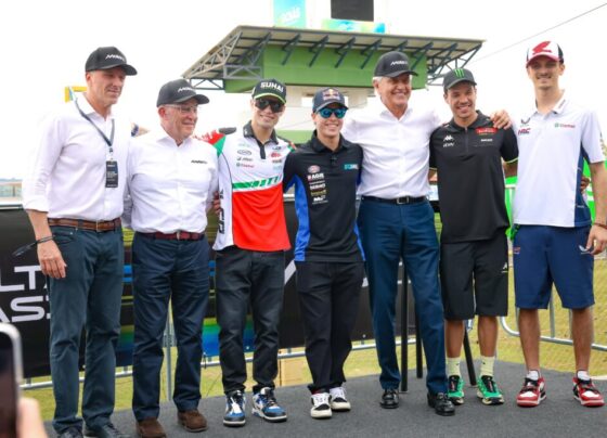 Caiado com pilotos de MotoGP