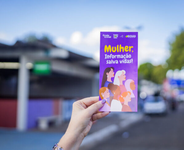 Ônibus Lilás orienta mulheres durante 78ª Exposição Agropecuária de Goiás