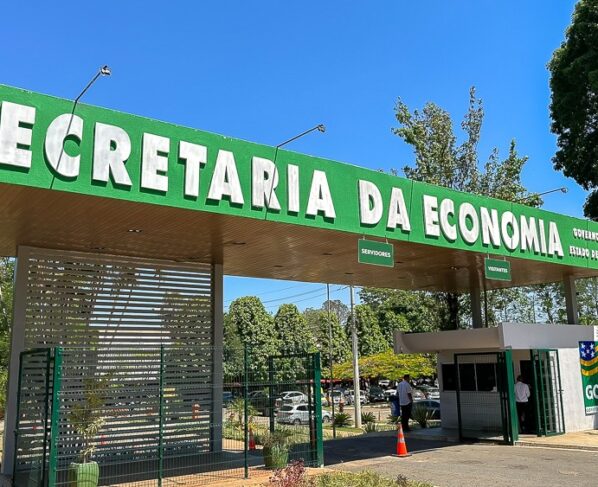 Alego aprovou em definitivo, nesta terça-feira (03/06), projeto que autoriza Governo de Goiás a contratar empréstimo de US$ 90,3 milhões com Banco Interamericano de Desenvolvimento (BID) (Foto: Denis Marlon)